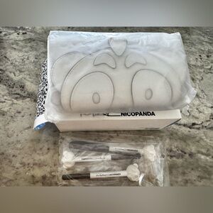 MAC Nicopanda Brush Set 3 Brush Kit Limited Edition